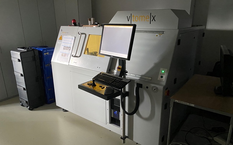 Microfocus kV CT scanner with turbine impeller